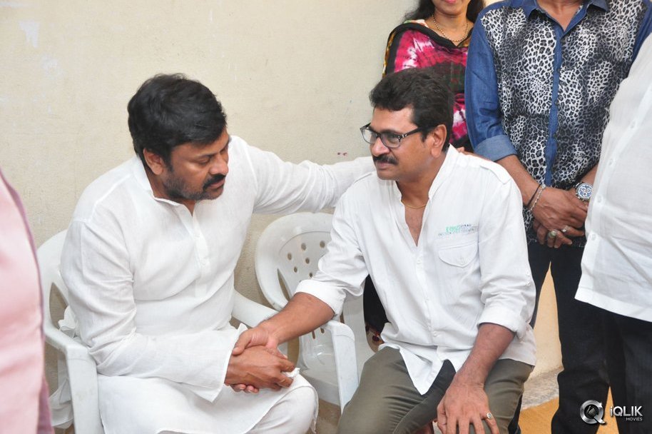 Celebrities-Pay-Homage-To-Edida-Nageswara-Rao